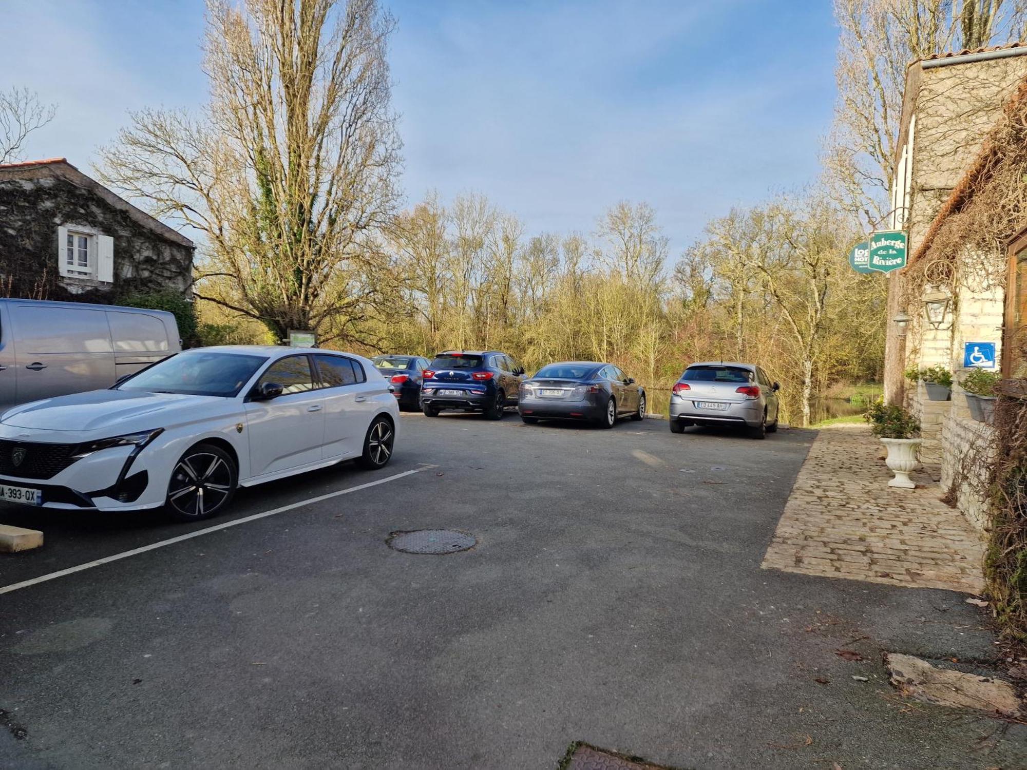 Logis Auberge De La Riviere Les Velluire-sur-Vendee Ngoại thất bức ảnh
