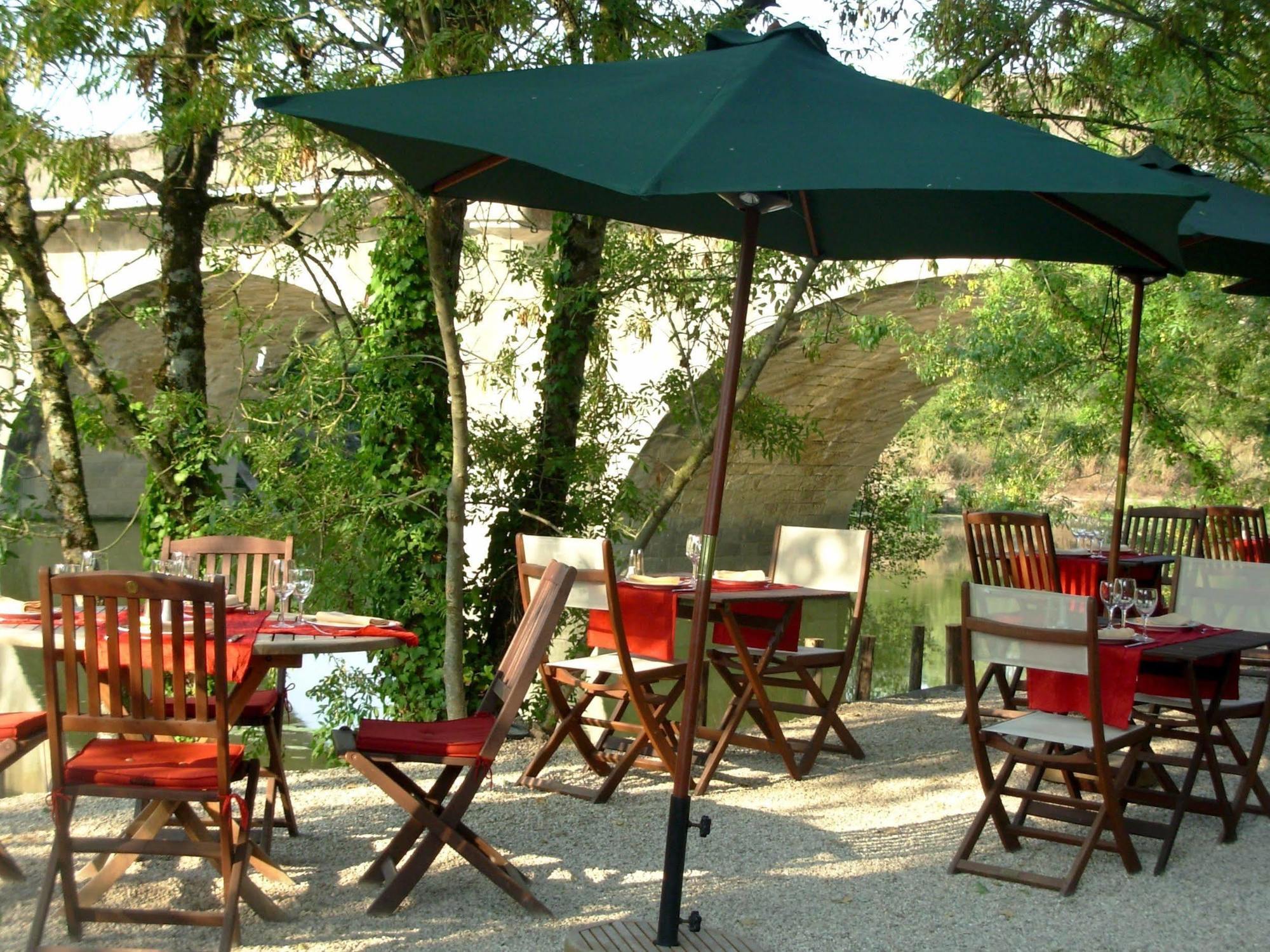 Logis Auberge De La Riviere Les Velluire-sur-Vendee Ngoại thất bức ảnh